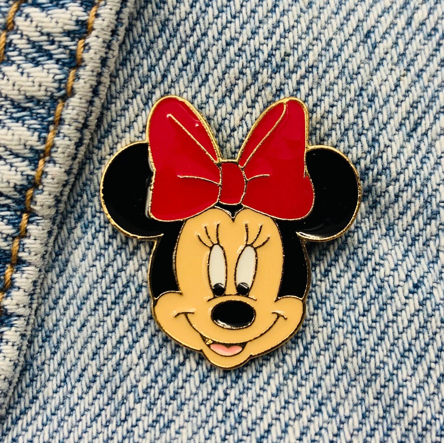 Minnie Mouse Pin - Shop now โ ShopDichSchick
